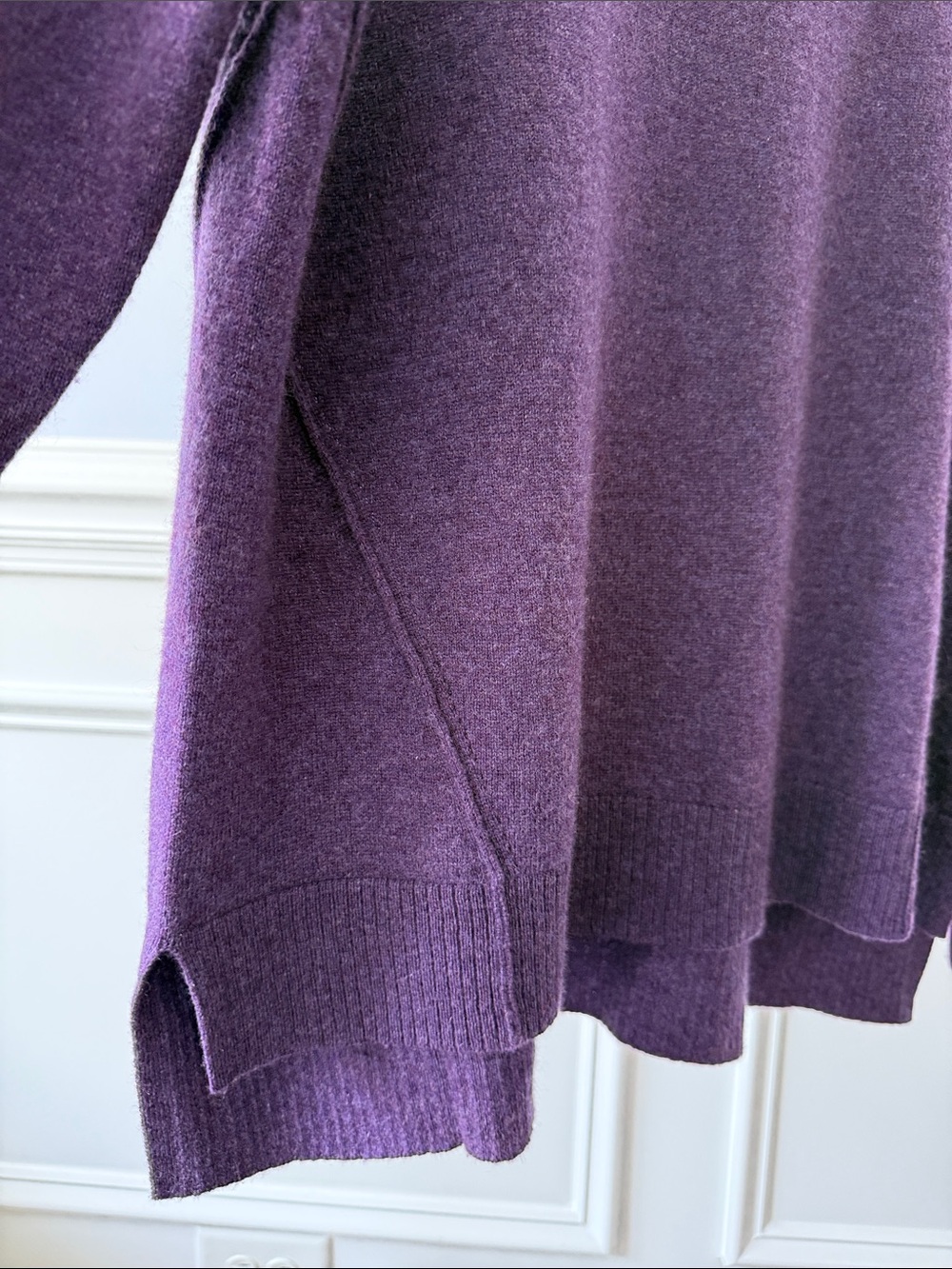 Griffen 100% Cashmere Sweater Women's L Large Purple Crew Neck Hi Low Pullover - Picture 4 of 5